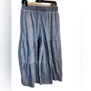 Sweet Generis Wide leg Pants. Denim look. smocked waistband,pockets. SZ L